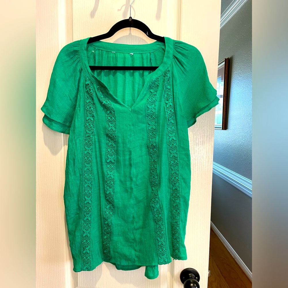 Land N Sea‎ beautiful green shirt in excellent used condition